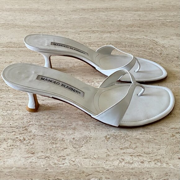 Vintage Manolo Blahnik Thong Kitten Heel Sandals - Picture 4 of 8